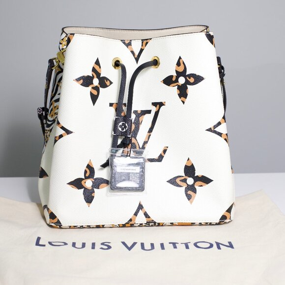 Louis Vuitton Monogram Giant Jungle Neo Noe Bucket Bag - Picture 1 of 11